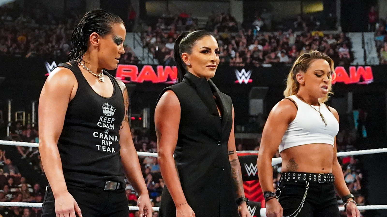 Photo Sonya Deville Shayna Baszler Zoey Stark After Sending Message