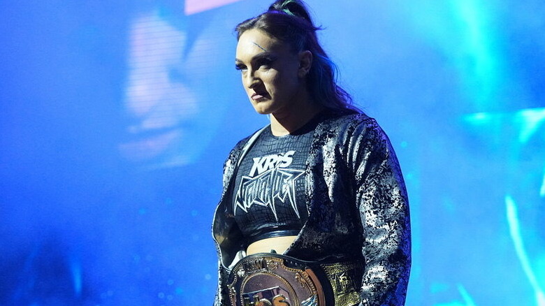 Kris Statlander walking out to the ring 