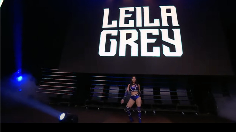 Grey heading to the ring