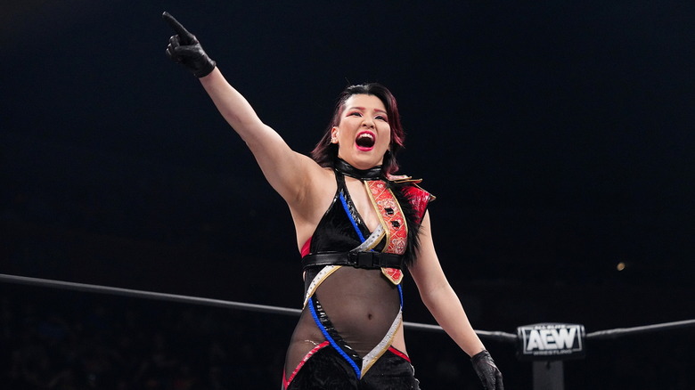 Hikaru Shida in the ring