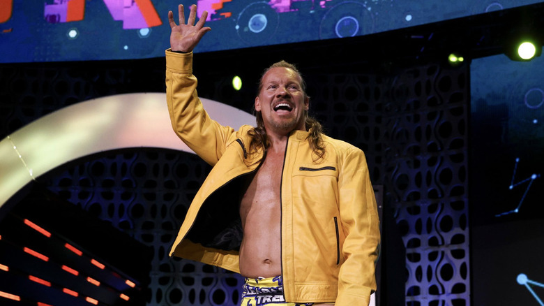 Jericho waving on the entrance ramp