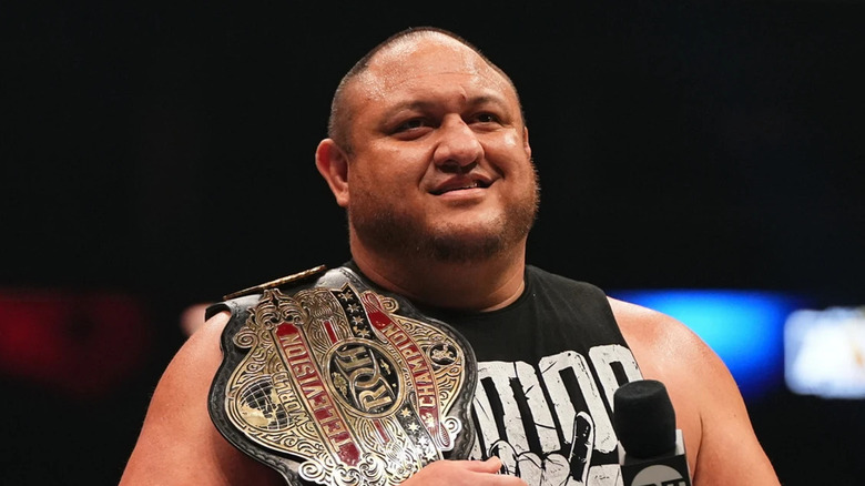 Samoa Joe with the ROH Television Championship