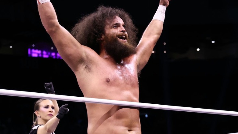 Juice Robinson poses