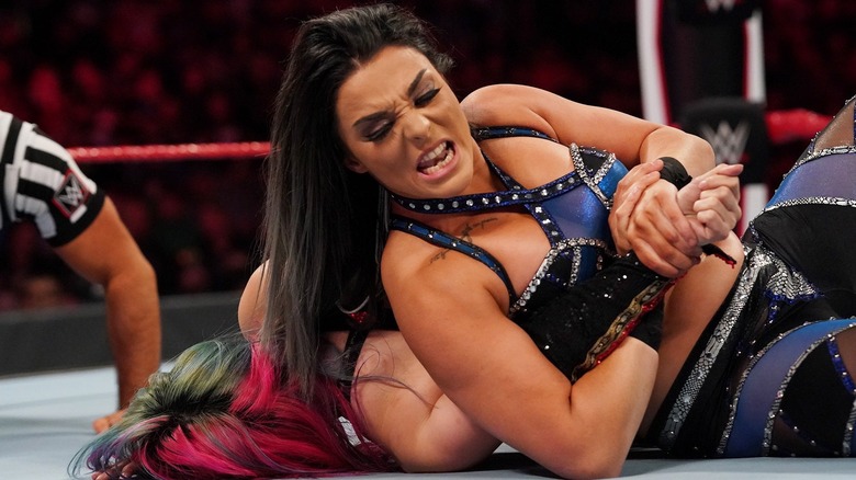 Deonna Purrazzo wrestling Asuka on "WWE Raw"