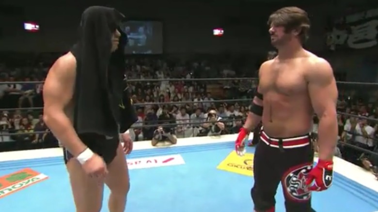 Minoru Suzuki AJ Styles face off