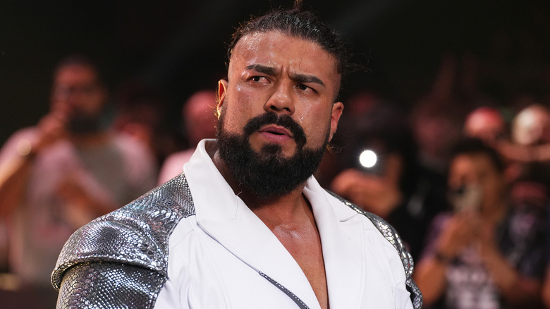 Andrade El Idolo making his entrance in AEW