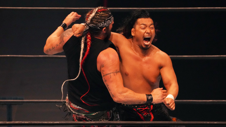 Shingo Takagi Lance Archer clothesline