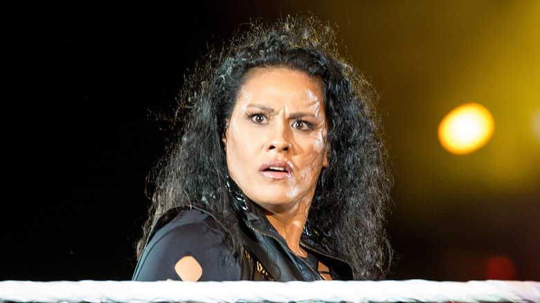 Tamina hears about her contractual status