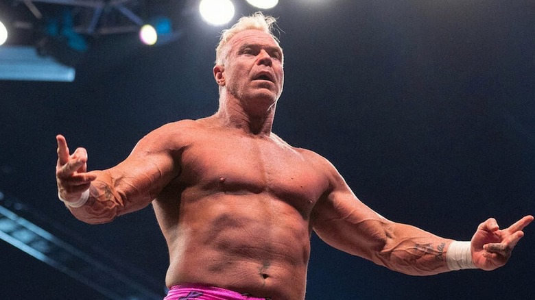 Billy Gunn posing