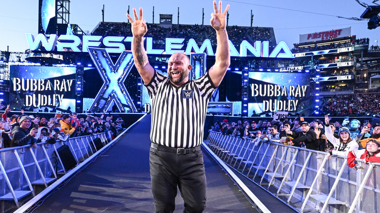 Bully Ray Dudley enters the ring as special referee