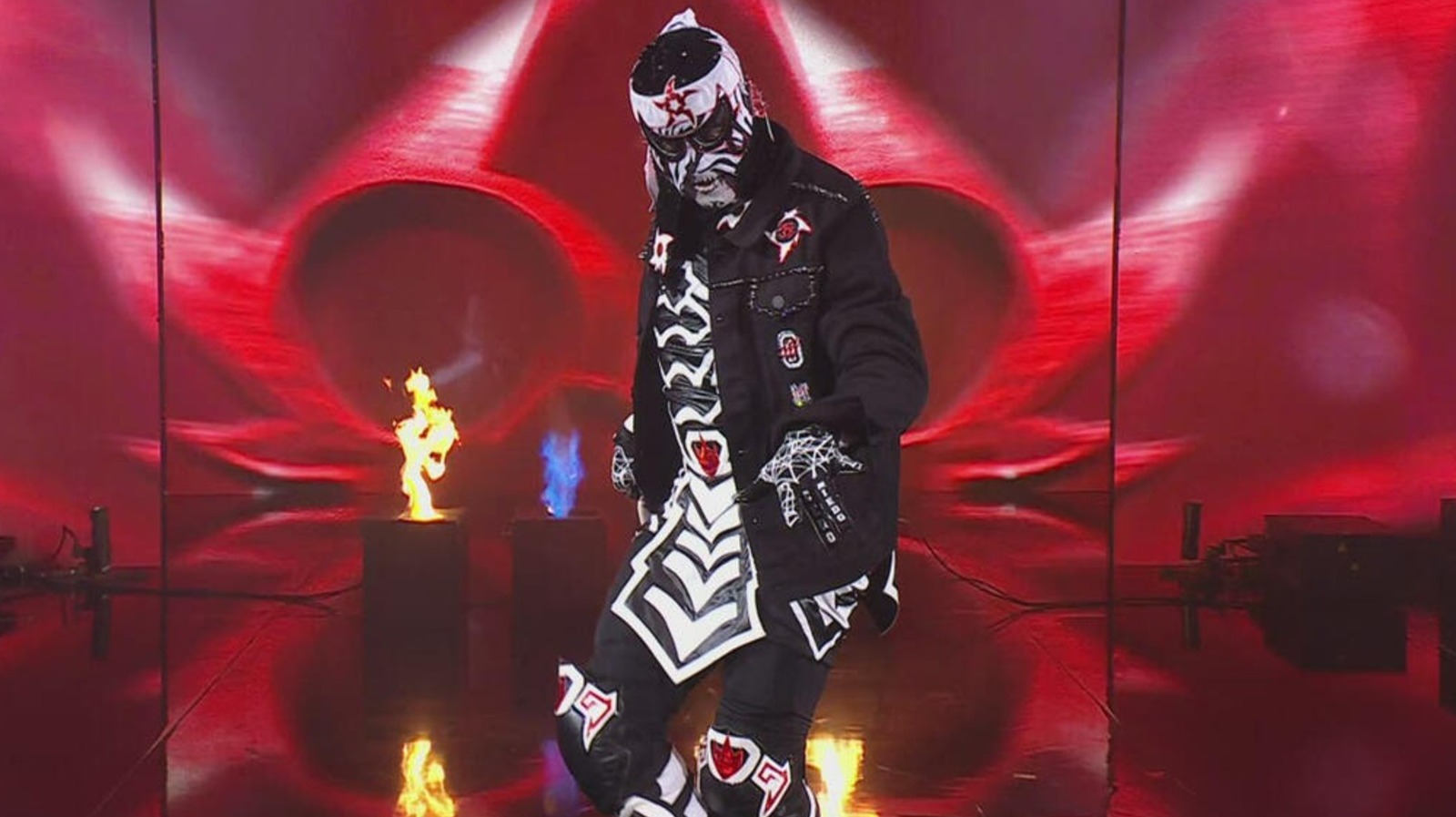 Current & Former WWE & AEW Stars (Including Rey Fenix) React To Penta's WWE Raw Debut