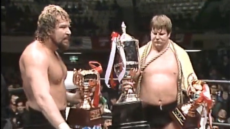 Ted DiBiase and Stan Hansen posing