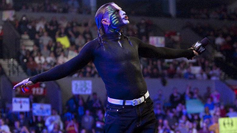 Jeff Hardy posing 