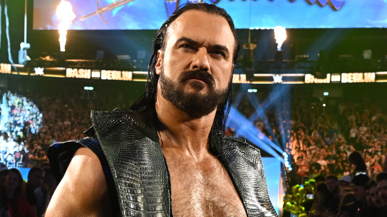 Drew Mcintyre posing