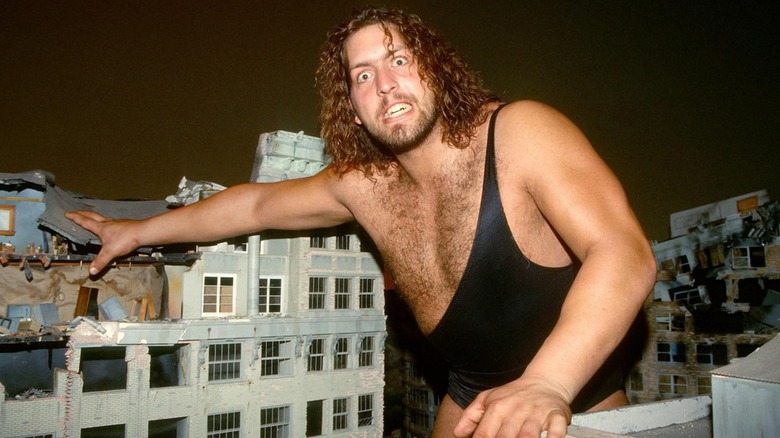 Paul Wight Poses For A WCW Photoshoot