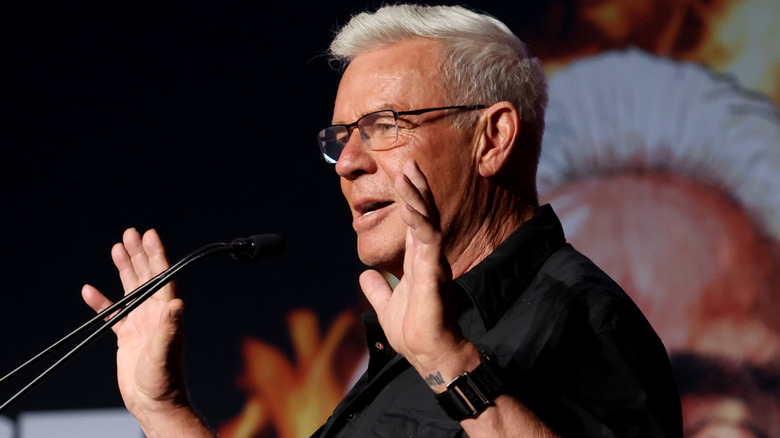 Eric Bischoff speaking at the Roast of Ric Flair