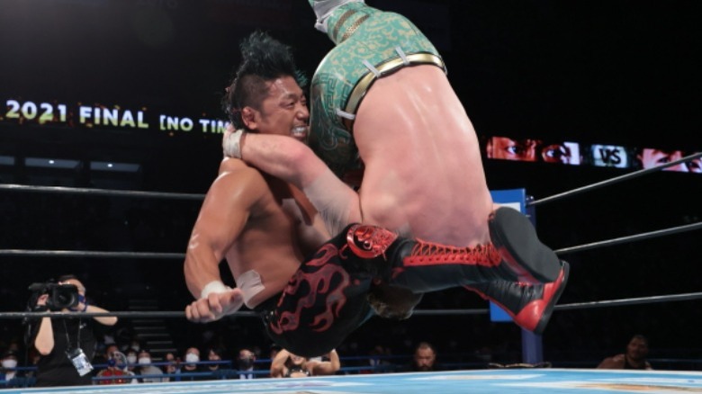 Shingo Takagi spiking Will Ospreay on his head
