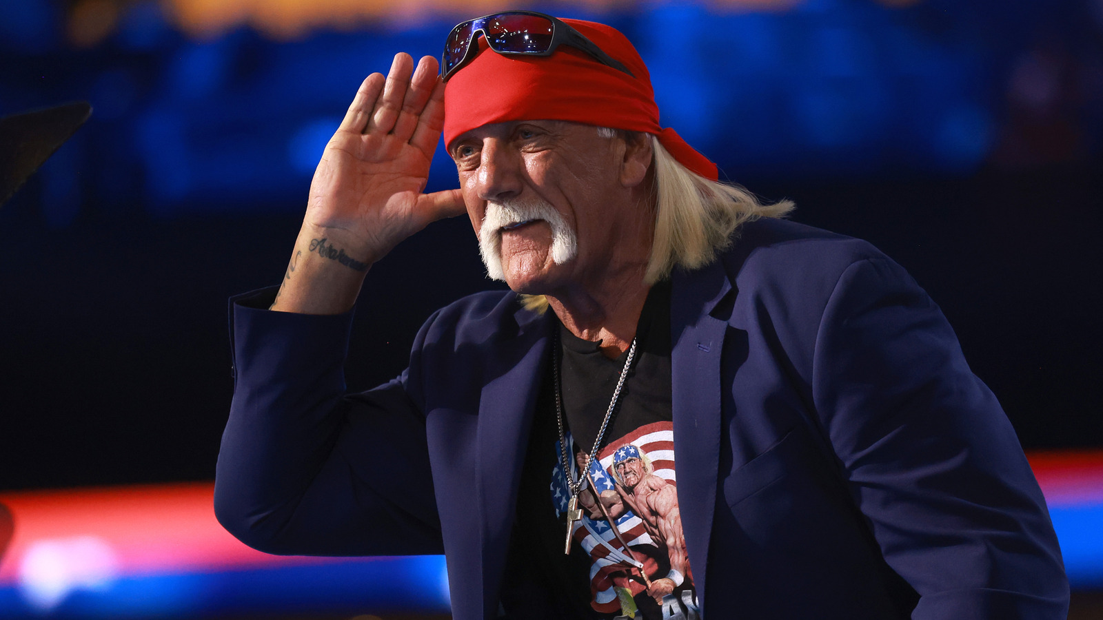 Everyone's Making The Same Iron Sheik Joke After Hulk Hogan Mercilessly Booed