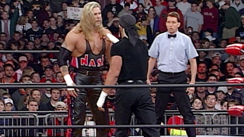 Hulk Hogan pokes Kevin Nash