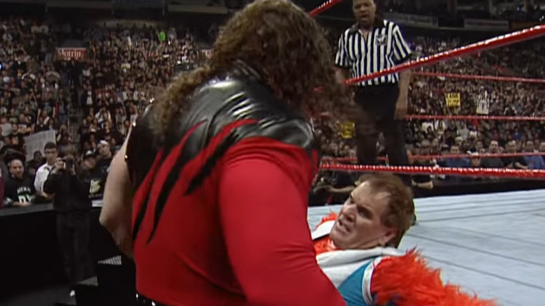 Kane attacks Pete Rose