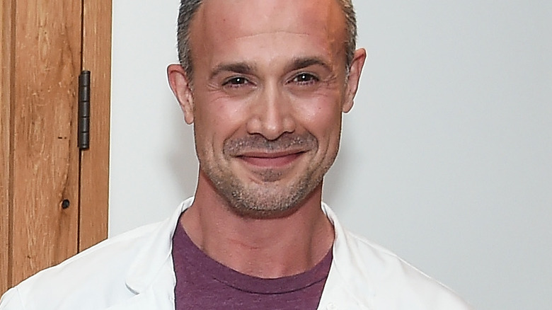 Freddie Prinze Jr. smiling 