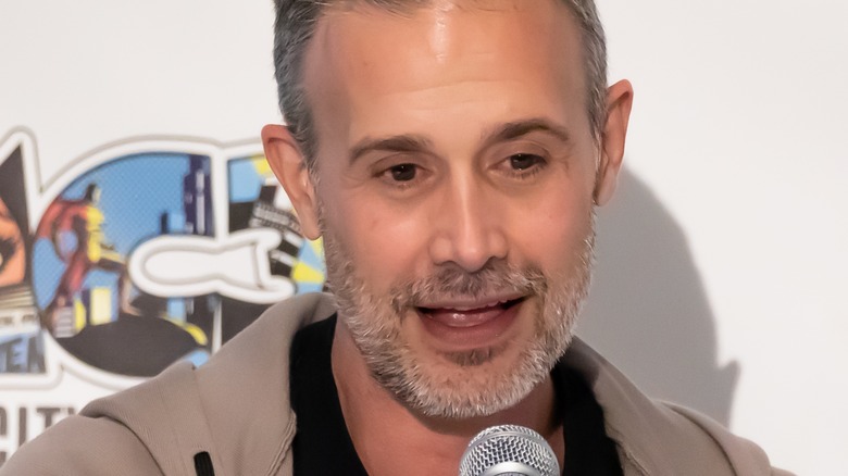 Freddie Prinze Jr. answers questions