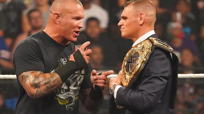 Randy Orton confronts WWE World Heavyweight Champion GUNTHER on the microphone.