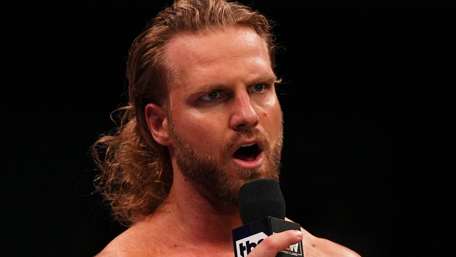 hangman-adam-page-shares-first-message-following-aew-dynamite-injury