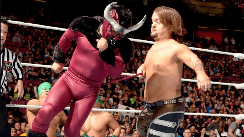 El Torito and Hornswoggle at Extreme Rules 2014