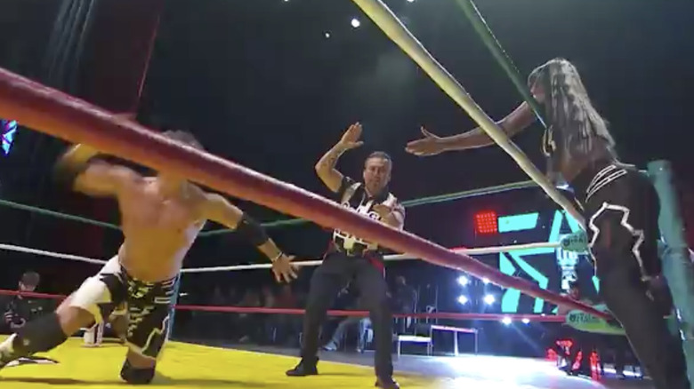 Chris Sabin & Trinity vs. Chik Tormenta & Dinamico