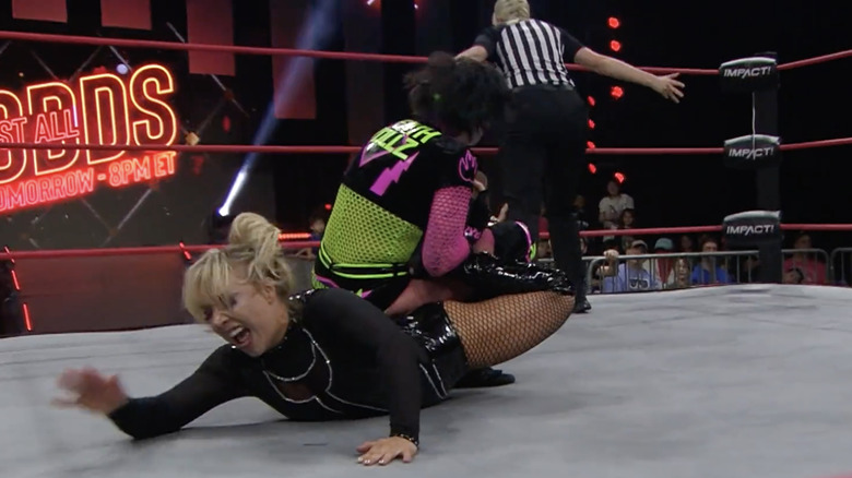 The Coven (c) vs. Death Dollz