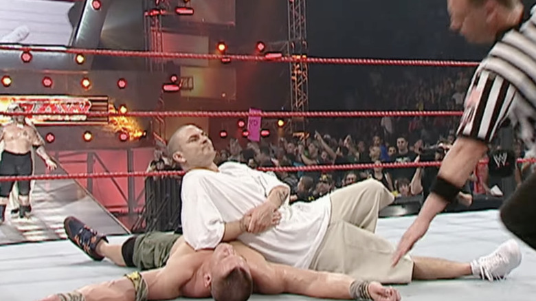 Kevin Federline pinning John Cena