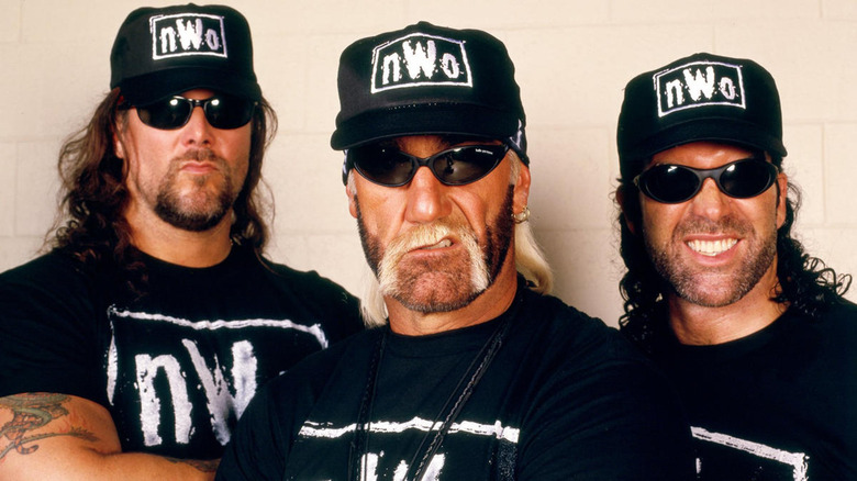 Kevin Nash, Hulk Hogan, and Scott Hall posing