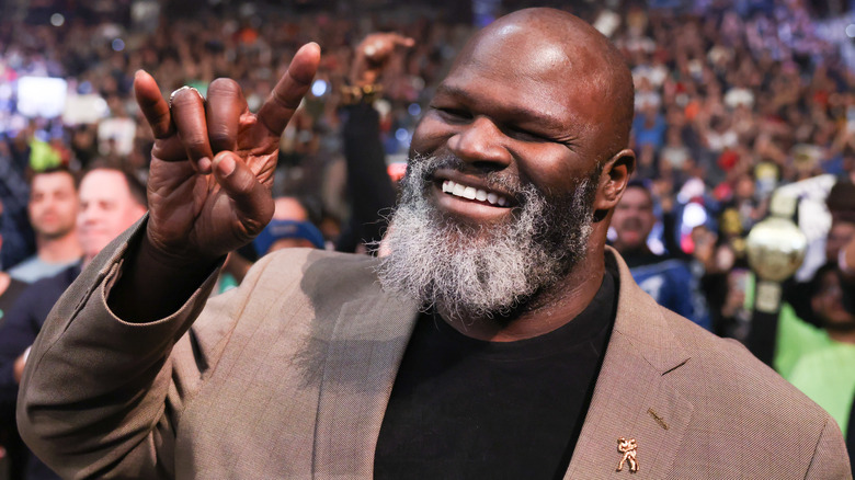 Mark Henry at WWE Saturday Night's Main Event