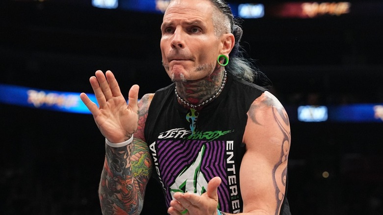 Jeff Hardy clapping