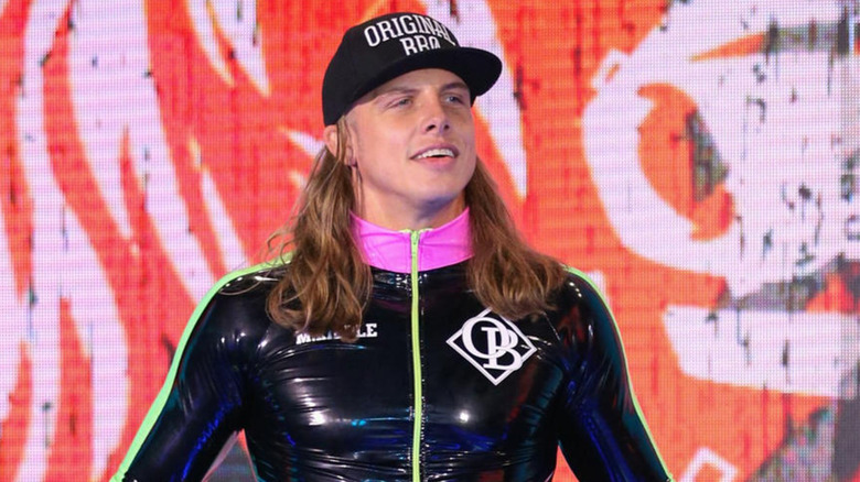 Matt Riddle posing