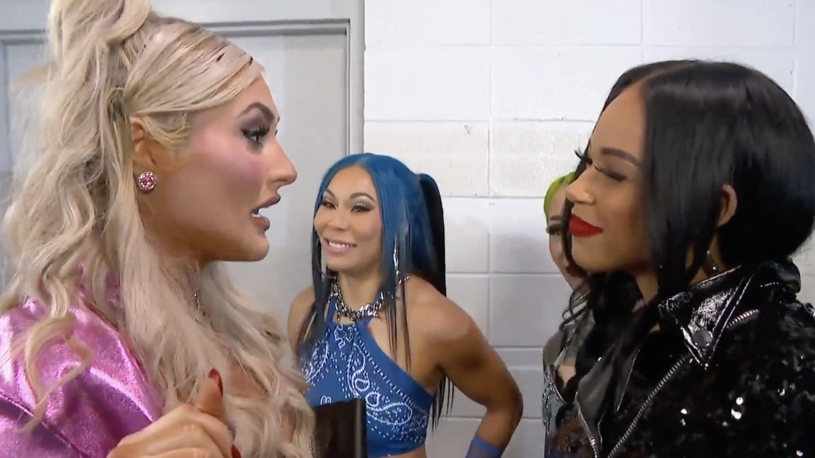 Naomi, Tiffany Stratton Officially Join WWE SmackDown Roster Following ...