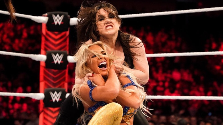 Nikki Cross wrestling Dana Brooke