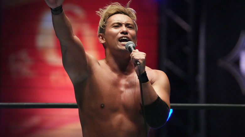 Kazuchika Okada shouting into microphone