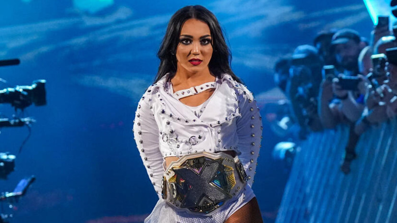 NXT Women's Champion Roxanne Perez walking to the ring