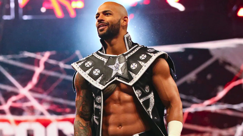 Report: Ex-WWE Star Ricochet Signs Multi-Year Deal With AEW, Could ...