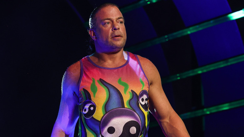 Rob Van Dam walking onto stage