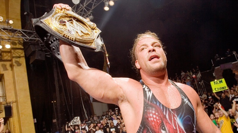 Rob Van Dam celebrating after capturing the WWE Championship