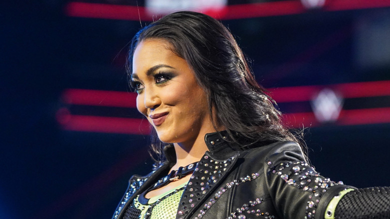 Roxanne Perez poses for the crowd on Raw