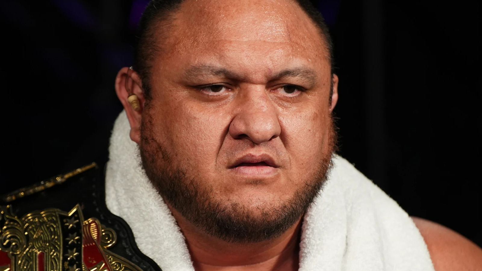 Samoa Joe Coquina Clutch