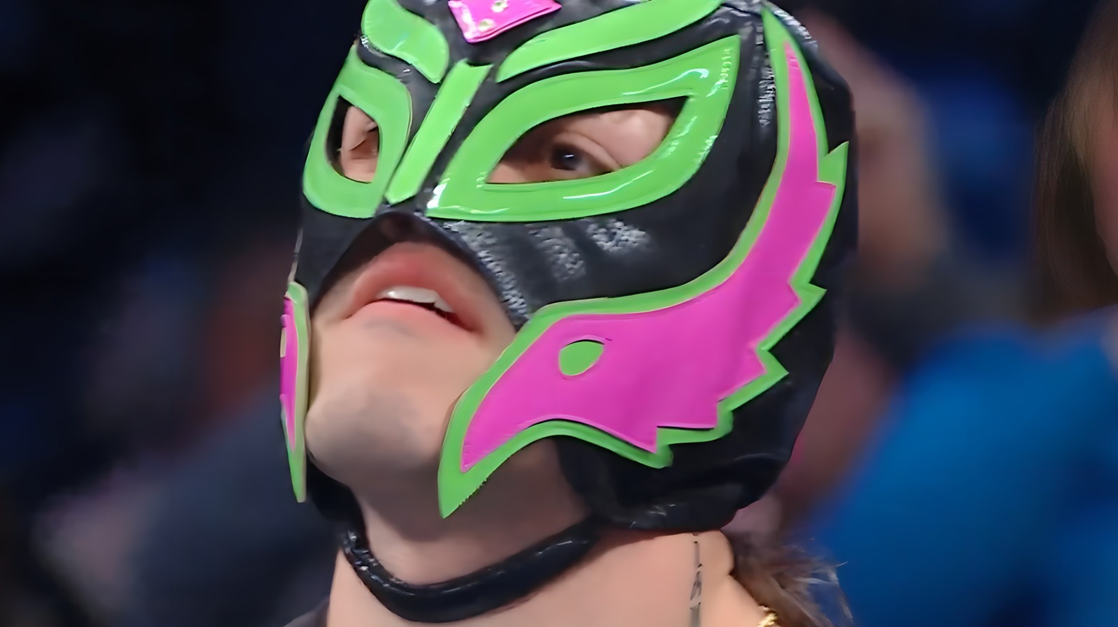 Santos Escobar Defeats Rey Mysterio On WWE SmackDown After Dominik Renews Hostilities