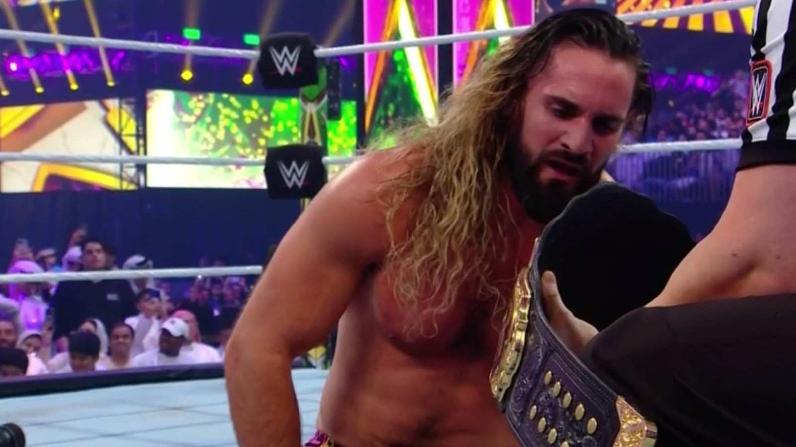 Seth Rollins Beats Drew McIntyre To Retain World Heavyweight Title At