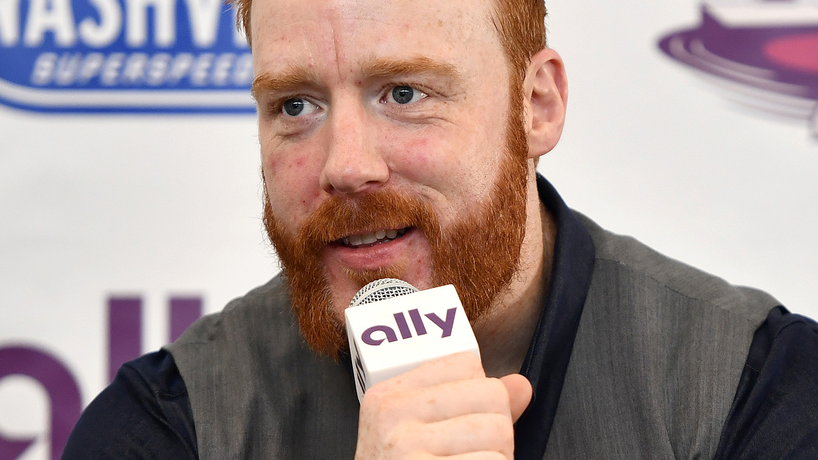 sheamus-wrestling-member-of-the-bloodline-on-wwe-smackdown