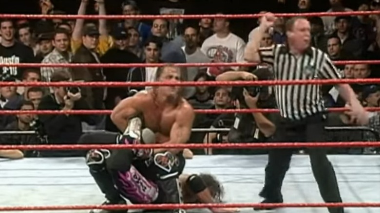 Shawn Michaels puts Bret Hart in Sharpshooter