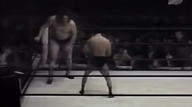 Andre The Giant vs. Antonio Inoki